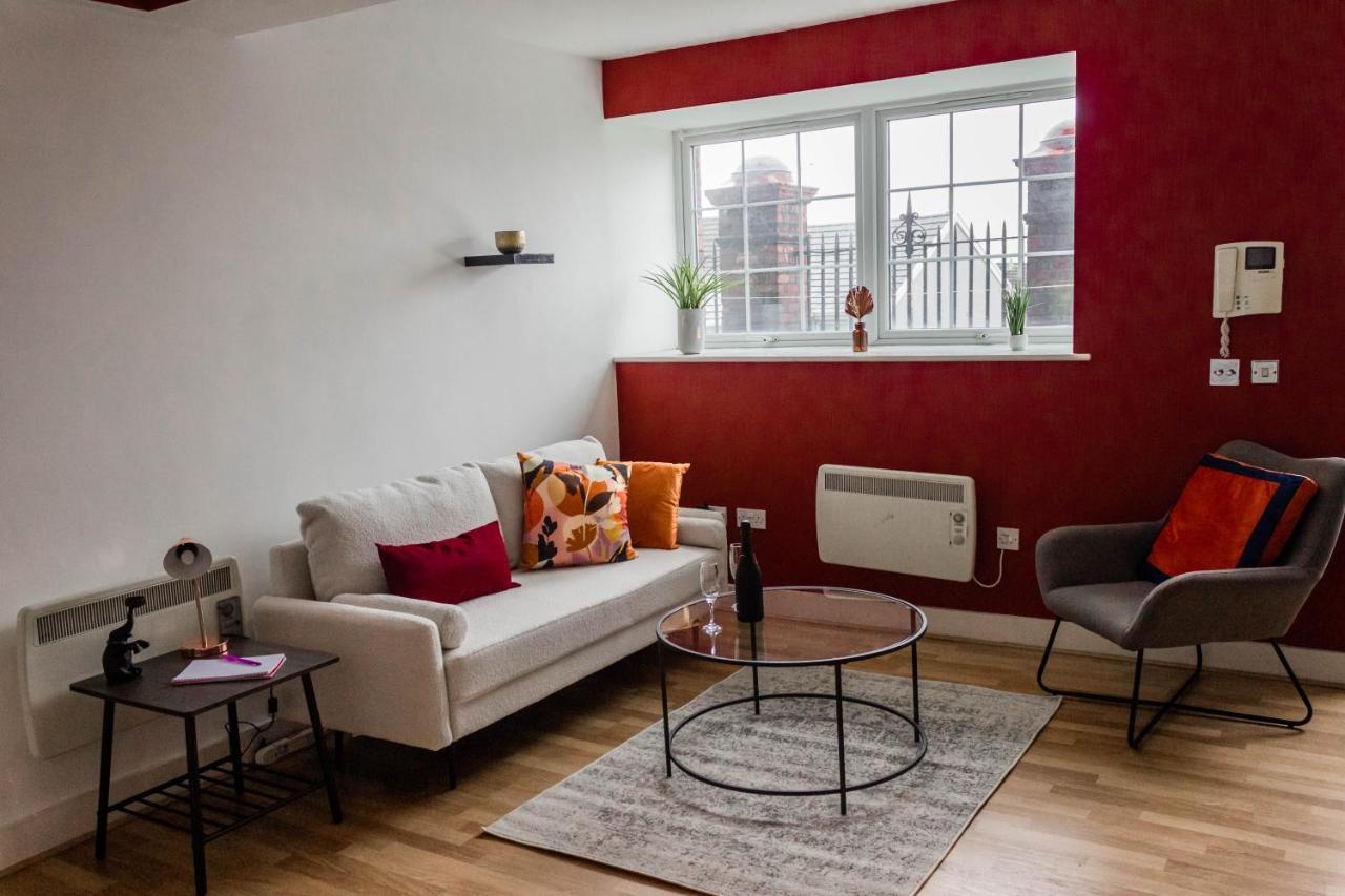 Cozy And Modern 2-Bed Apartment Swansea Buitenkant foto